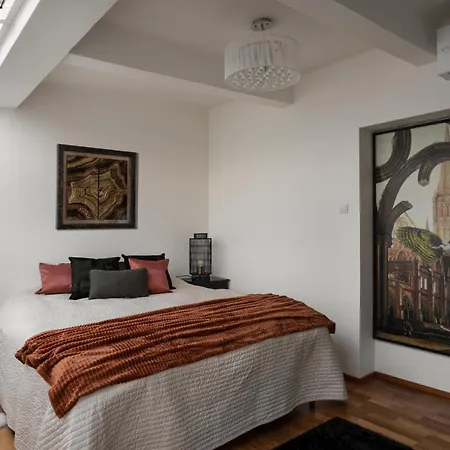 Luxurious Narodni Apartment